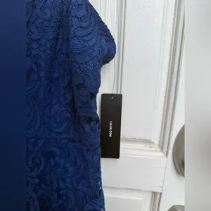Lulu’s License to Love Navy Blue Lace Bodycon Midi Dress Size Large‎ NWT thumbnail 4