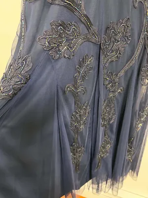 MARINA B Beaded V-Neck Gown Size 6 thumbnail 7