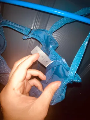 Abercrombie swim top size m underwire has been removed thumbnail 2