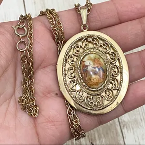 Vintage Victorian Locket Necklace thumbnail 3