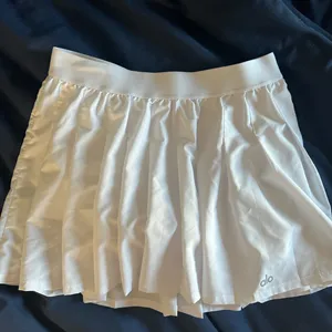 Alo Varsity Tennis skort thumbnail 1
