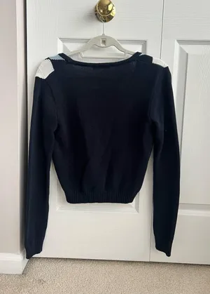 Brandy Melville Sweater thumbnail 2