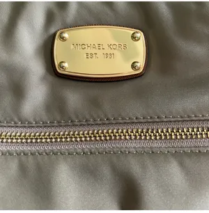 Michael Kors Crossbody thumbnail 3