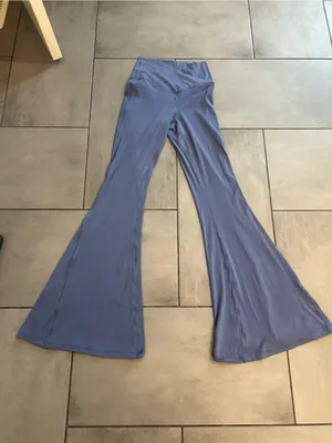 Aerie Crossover High Waist Flare Leggings — Blue thumbnail 2