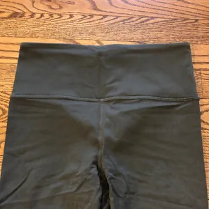 Athleta Garment Dye 7/8 Tight Legging Mountain Olive thumbnail 4