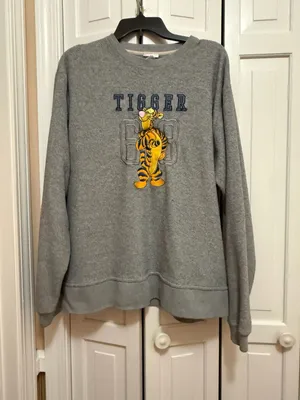 Vintage Disney Tigger Embroidered Fleece Crewneck Sweatshirt Grey L thumbnail 1