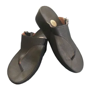 FitFlop Women's Lulu Leather Toe-Post Thong Sandals 7 Black Micro Wobbleboard thumbnail 1