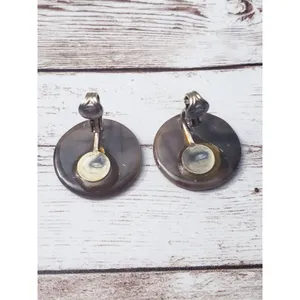Vintage Clip On Earrings thumbnail 4