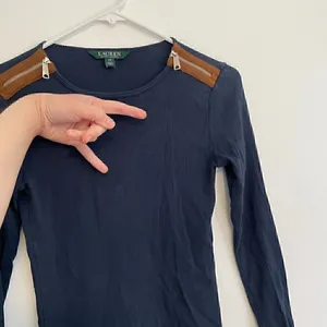 LAUREN RALPH LAUREN LRL Gacy Zip Shoulder Crew Navy Blue Long Sleeve Cotton Top thumbnail 8