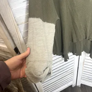 FREE PEOPLE Women's Small Star Oversized Henley Top Army Green Boho Distressed thumbnail 9