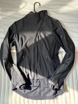 Lululemon Running Jacket Black thumbnail 1
