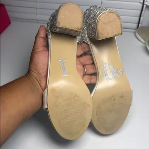 White Heels with Bow and Ankle Strap B23 Size 8.5 thumbnail 3