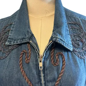 Bobbie Brooks Vest Top SZ LG Sleeveless Zip Denim Embroidered Artsy Casual Boho thumbnail 3