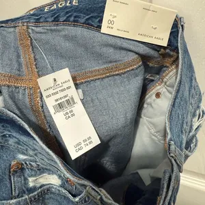 American Eagle baggy bermuda shorts low rise size 00 thumbnail 4