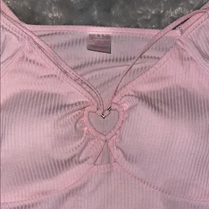 No Boundaries Pink Ribbed Heart Ring Crop Top XL (15-17) thumbnail 3