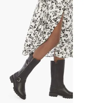 JUSTFAB Breyona Buckled Flat Boot Size 8 Product Description New! Padded insole for extra comfort Material: Faux Leather Heel Height: 1.25" Shaft Height (based on size 8): 10.7" Measurements will vary slightly Imported thumbnail 2