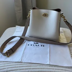 Coach Willow Bucket Bag in Chalk  thumbnail 1