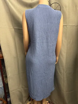New 4XL distress will fit different sizes. It’s very flexible. thumbnail 4