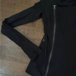 Lululemon black Bhakti Yoga activewear Pilates yoga Jacket (First Release) 6 thumbnail 3
