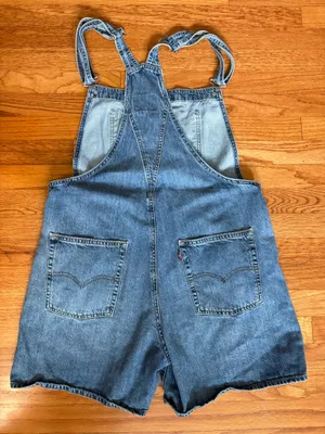 Levi’s Overall Shorts thumbnail 2