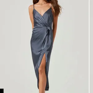 ASTR the Label Dress Gray Dress thumbnail 9