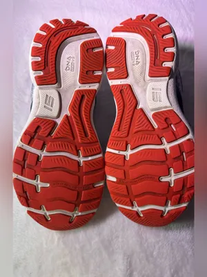 Brooks Men's Navy and Red Performance Running Shoe thumbnail 9