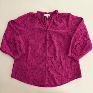 Evereve Magenta Eyelet Blouse thumbnail 2
