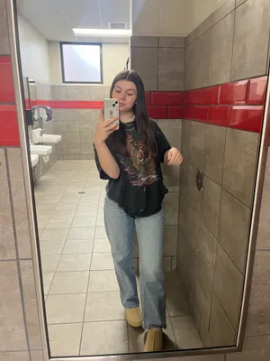 American Eagle Jeans thumbnail 5
