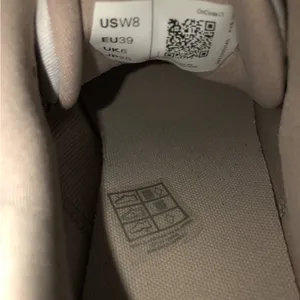 On Cloudtilt Sneakers in Sand lavender Size 9 thumbnail 9