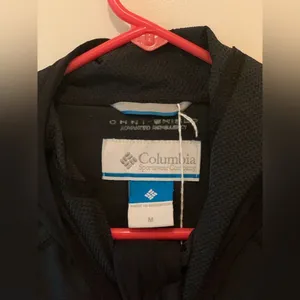Columbia Women's Black WindBreaker Hiking Jacket - Lightweight. Size-Medium thumbnail 2