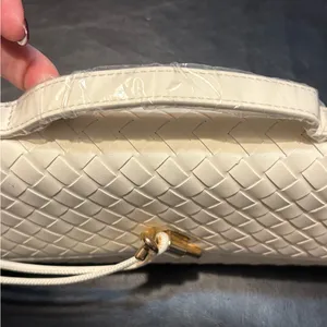 FEW MODA Cream Crossbody Clutch with Top Handle thumbnail 9