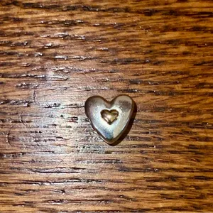 Pandora Moments Charm - Happy Anniversary with Gold Heart S925/14k 791290 thumbnail 2