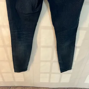 🔥🔥 5/$25 sale 🔥🔥 Express Blue Mid Rise Stretch Whisker Ankle Jegging Side Detail thumbnail 7