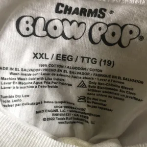 Charms Blow Pop Bubble Gum Filled Pop White SS Graphic Tee size XXL Novelty thumbnail 3
