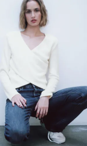 ZARA NWT  Soft Wrap Sweater in white. Size Medium thumbnail 4