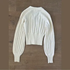 Wilfred aritzia plunge front button knit cardigan sweater thumbnail 3