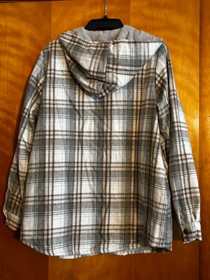 COZY FALL ESSENTIAL - Plaid Sherpa-Lined Brand New With Tags! thumbnail 3