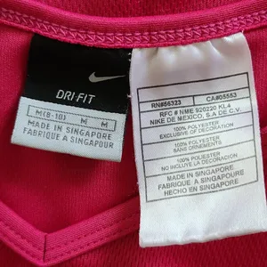 Nike v-neck tee size medium thumbnail 5
