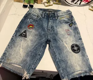 American Eagle Outfitters thumbnail 1