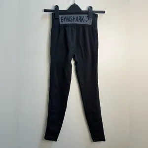 Gymshark‎ Flex High Waisted Leggings and Sports Bra Set Black Grey Womens Small thumbnail 3
