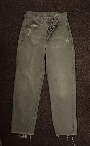 Old Navy Straight-Leg Gray Distressed Jeans thumbnail 1