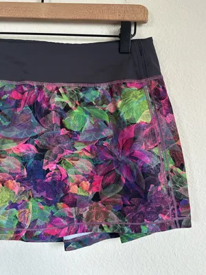 Lululemon Pace Rival Mid-Rise Skirt in Vivid Floral Tone Multi thumbnail 10