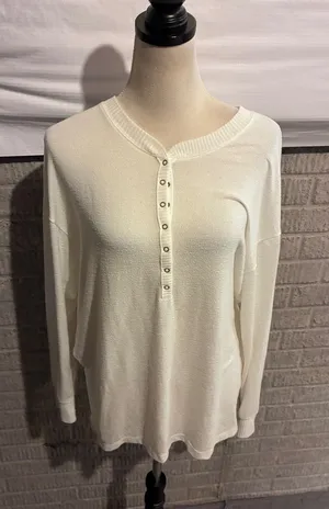 Abercrombie & Fitch Soft A&F Cozy Henley Top Cream White Knit Long Sleeve Medium thumbnail 1