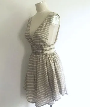 L'ATISTE Low Cut Cutout Extra Flared Dress thumbnail 2