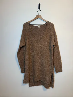 POL Slouchy Oversized V-neck Sweater thumbnail 2