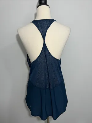 Lululemon Size 6 Medium Green Teal Jaded Twist and Train Tank Top thumbnail 4