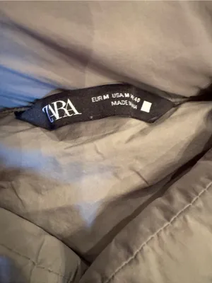 ZARA Gray Quilted Puffer Vest – Size M thumbnail 3