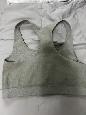 Seamless Split-Neck Bralette thumbnail 3