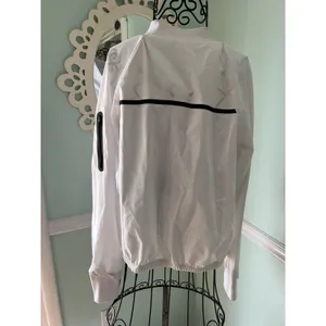 FABLETICS Medium White jacket bomber‎ womens athletic thumbnail 2