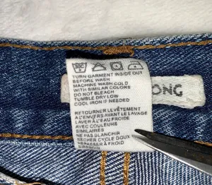 Billabong distressed jean shorts womens size 24 thumbnail 8